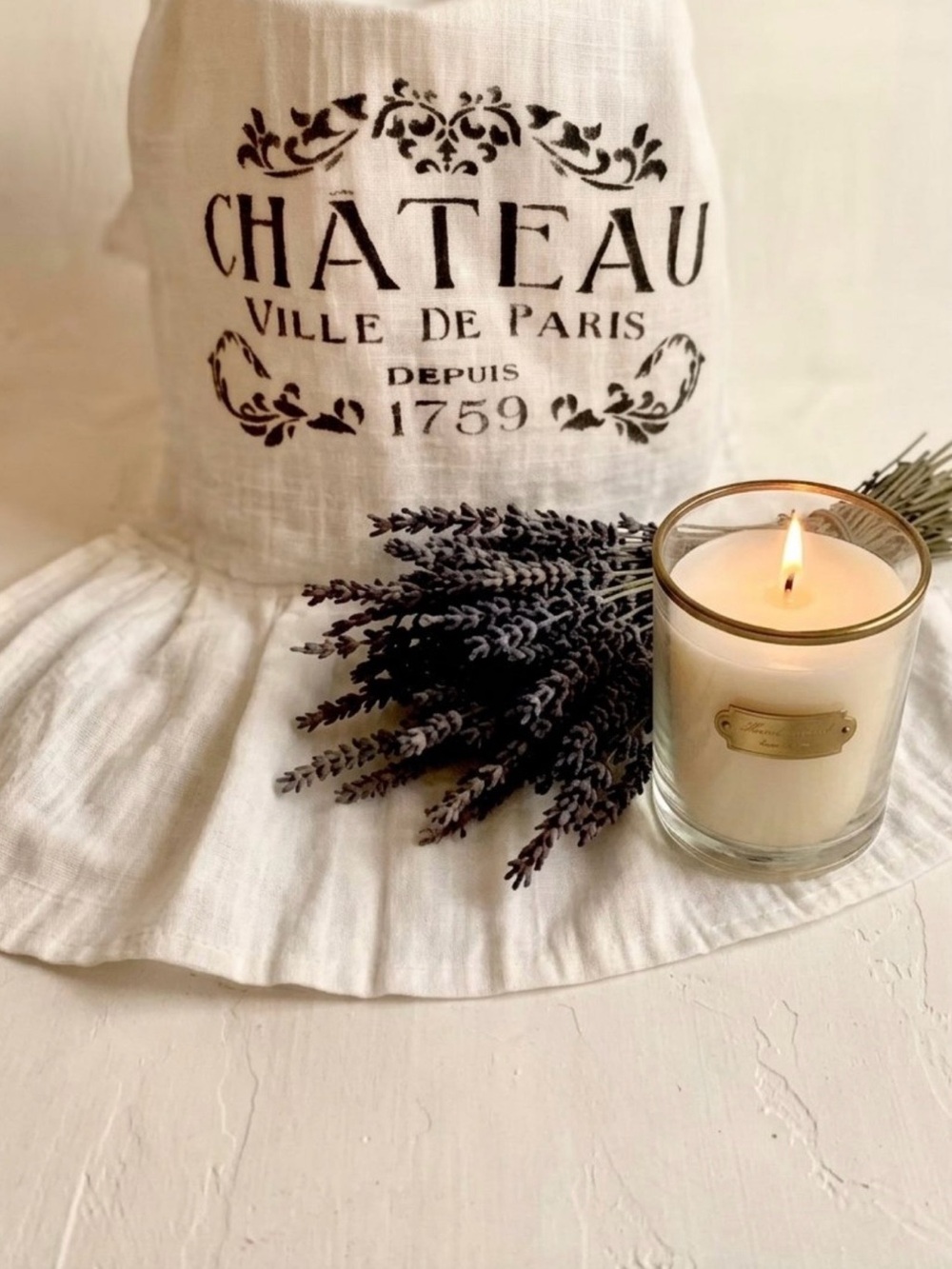 Chateau Ville de Paris White Decorative Linen Towel